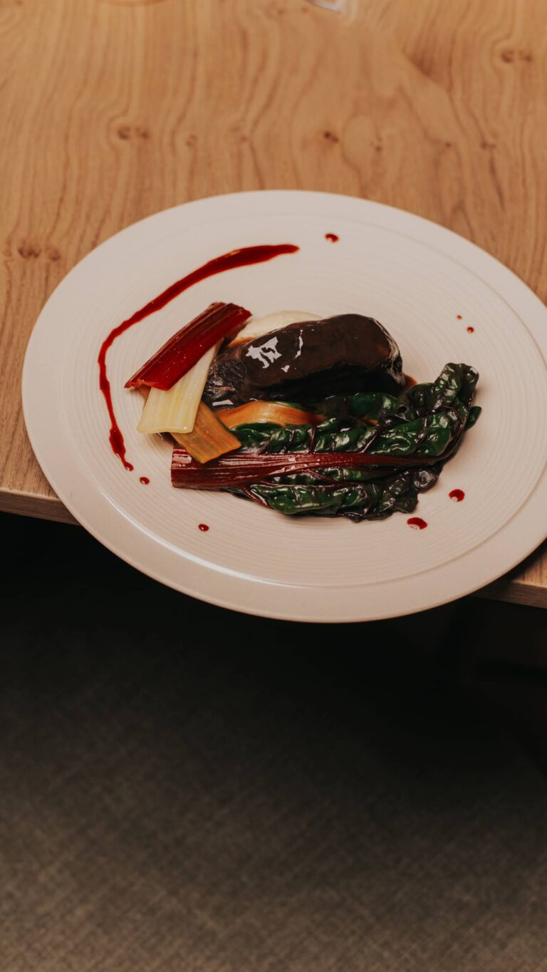 481323213 17856883587380677 1426234329092920587 n 768x1364